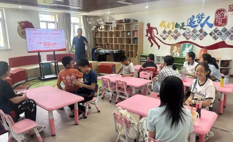 馨苑社区“追寻薪火印记 传承红色基因”主题科普活动